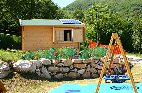 Stazione metereologica alimentata a pannelli solari