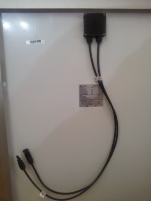 Pannello fotovoltaico 100W retro