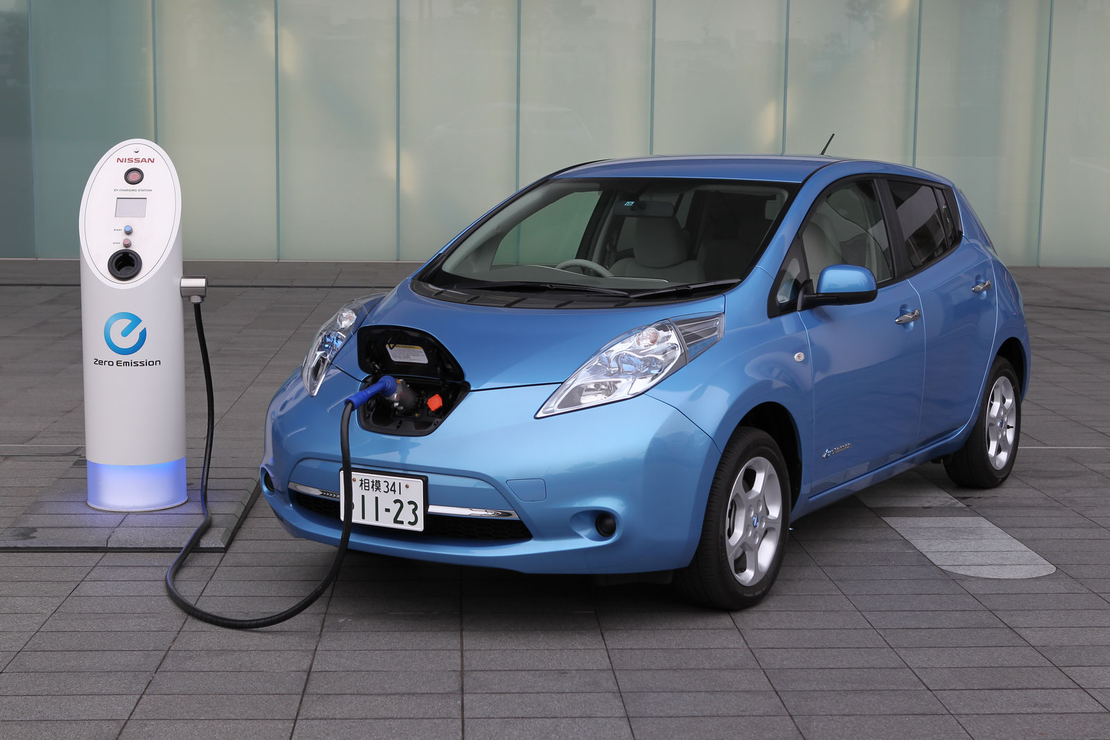 nissan-leaf